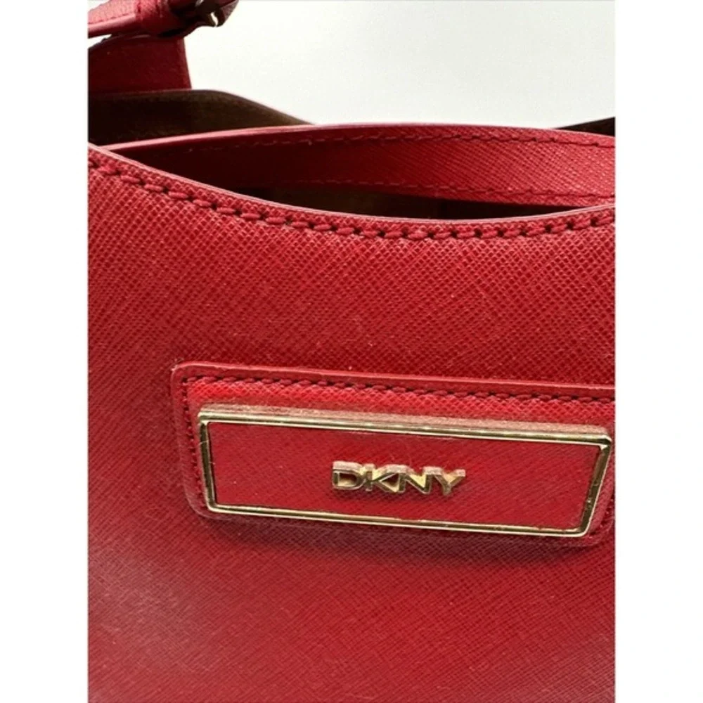 Dkny red saffiano